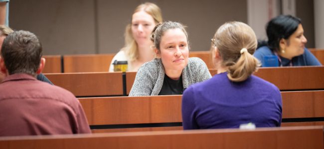 Department of Medicine faculty, staff and trainees interact at the inaugural, interdisciplinary Nutrition and Healthy Aging Theme meeting.