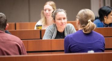 Department of Medicine faculty, staff and trainees interact at the inaugural, interdisciplinary Nutrition and Healthy Aging Theme meeting.